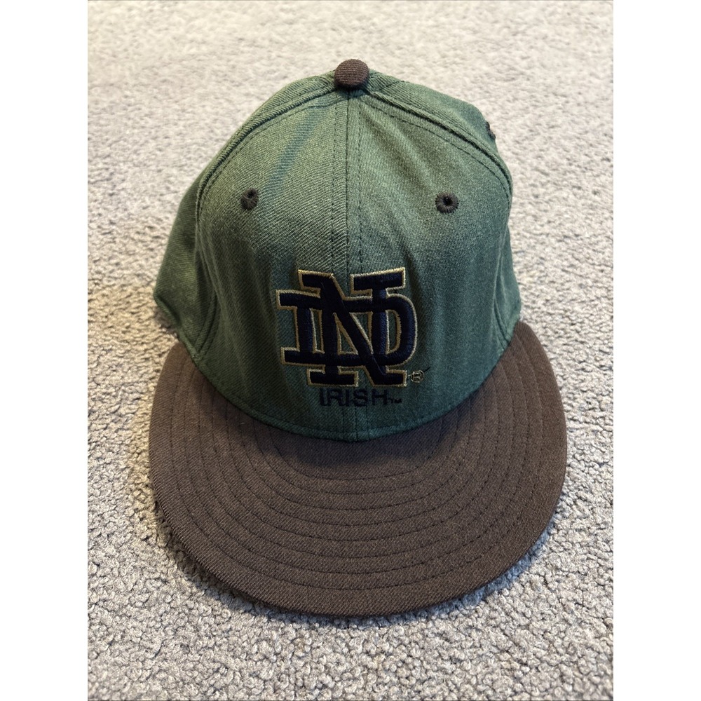 Vintage Notre Dame Fighting Irish New Era Wool Hat.‎ Size 7